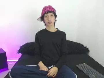 Freechat emmo_boy on Chaturbate