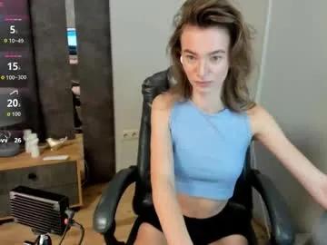 evatoniz on Chaturbate