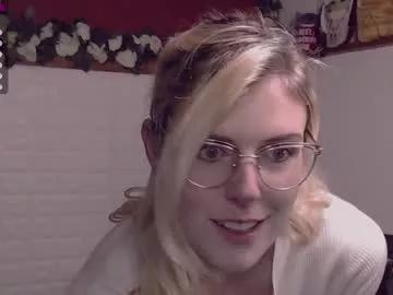 Freechat evilvillainess on Chaturbate