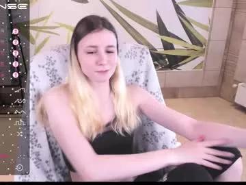 fleximona on Chaturbate