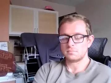 ginwood on Chaturbate