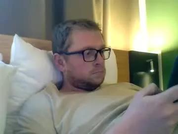 ginwood on Chaturbate