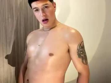 goldenknight33 on Chaturbate