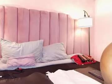 hallybans on Chaturbate