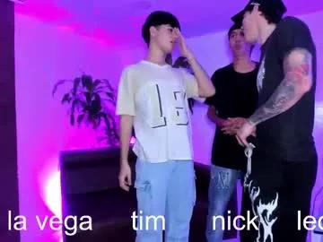 handsomeboys19 on Chaturbate