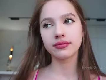 Freechat hecola on Chaturbate