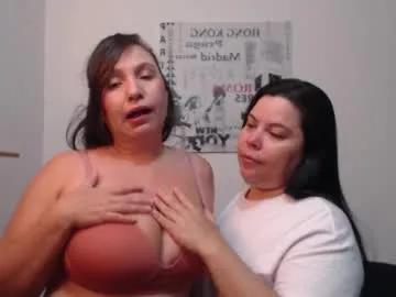 hidden_tinna on Chaturbate