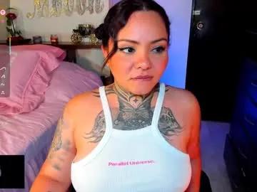Freechat honey_mooon on Chaturbate