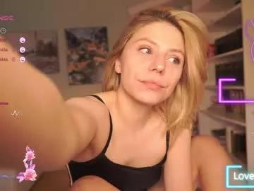 Freechat idontlikeguccibelts on Chaturbate