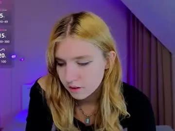 iris_rain — suck fingers slowly + eye contact #shy #pantyhose #cute #smalltits #18 [14 tokens remaining]