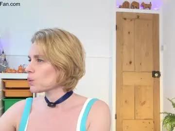 Freechat island_peach on Chaturbate