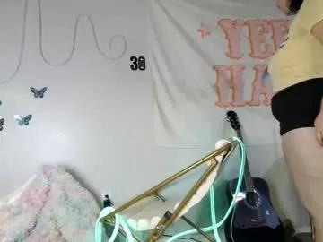 izzyishottttt on Chaturbate