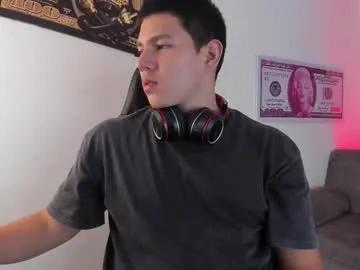 james_cr on Chaturbate