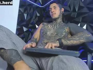 jaxxxonherd on Chaturbate