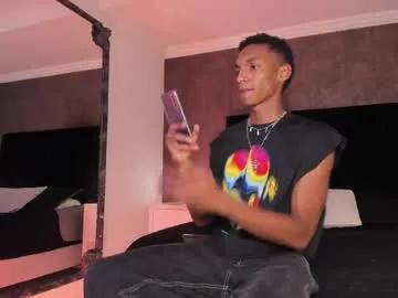 Freechat juliensaint_ on Chaturbate