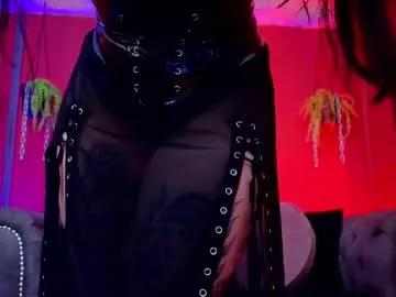 julieta_russell on Chaturbate