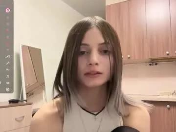 karensimilton — GOAL:  Stand up and show off my outfit  I am glad to see you in my room guys!  #new #18 #shy #skinny #teen [39 tokens remaining]