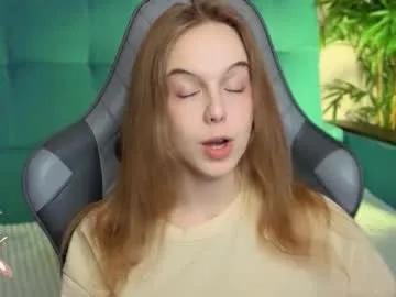 kebesheska — TOPLESS CLOSE UP [180 tokens left] #natural #teen #skinny #lovense #cute