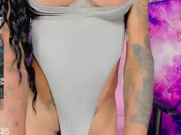 kilye_nellaa on Chaturbate