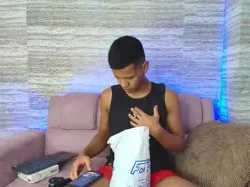 Freechat kingstark_ on Chaturbate