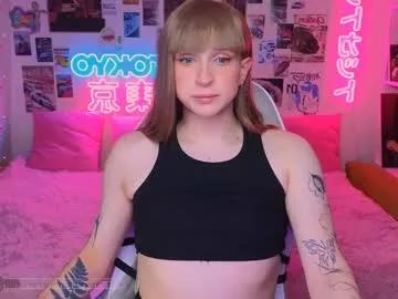 kira_long on Chaturbate