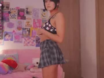 kittenmoon_ on Chaturbate
