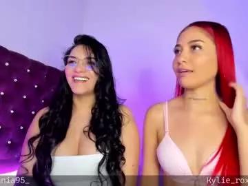 kylie_rox03 on Chaturbate