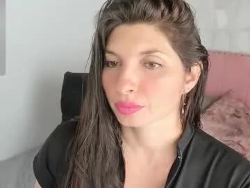 Freechat ladydanna on Chaturbate