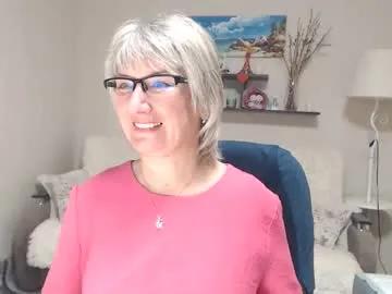 leilamays on Chaturbate