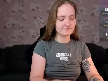 linadevinecam on Chaturbate