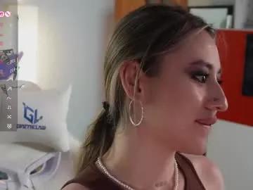 lisamayson on Chaturbate