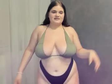 Freechat lissabigtitts on Chaturbate