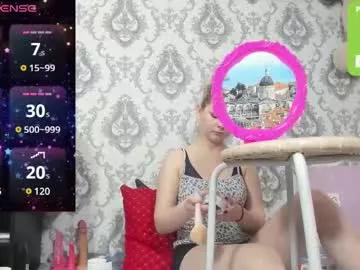 little_letti on Chaturbate