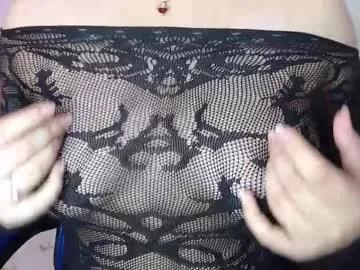 littlee_red — GOAL: Sexy blowjob [28 tokens remaining] Tell me, what fantasy do you have today?  #latina #squirt #skinny #redhead #shy