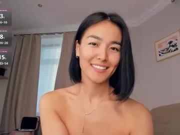 lora_lifelover on Chaturbate