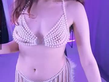 Freechat lucy_millss on Chaturbate