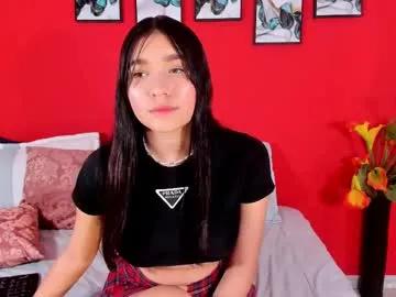 Freechat maia_w10 on Chaturbate