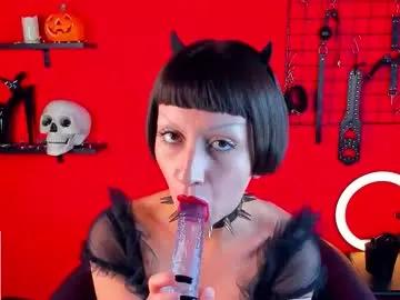matilda_ardent — GOAL: Show ass + shake [40 tokens remaining] Welcome to my room! #goth #young #smoke #blowjob #footjob