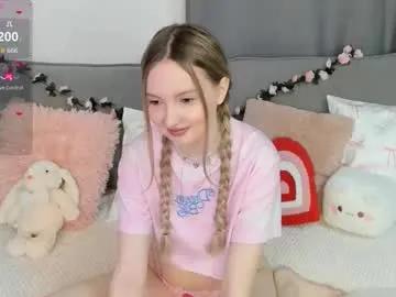 mendaciouss on Chaturbate