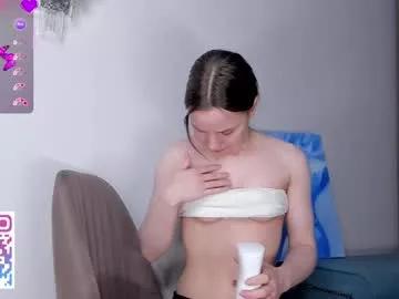 meryldell on Chaturbate