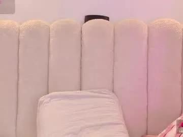 mia_rom on Chaturbate