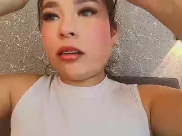 mia_roux13 on Chaturbate