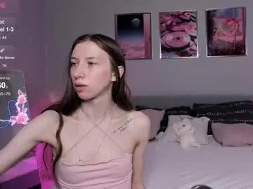 michele_mack on Chaturbate