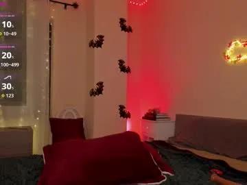 milamaee on Chaturbate