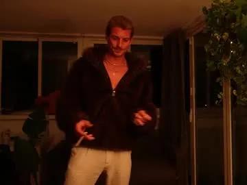 mrlong23cm on Chaturbate