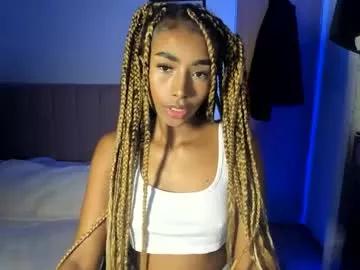 naomii1020 on Chaturbate