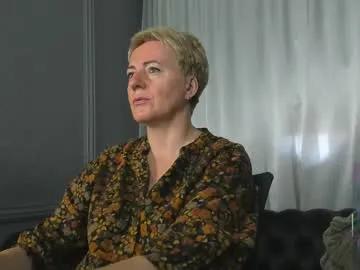 nika_smit on Chaturbate