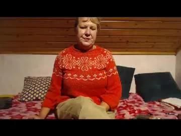 nikole111 on Chaturbate