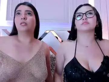 ninablooms01 on Chaturbate