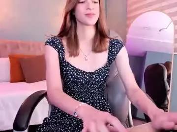 nora_vennucci on Chaturbate